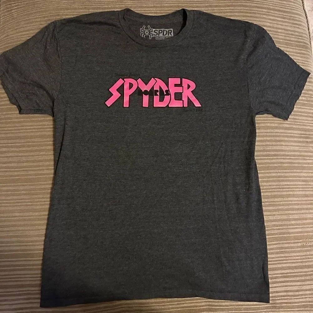Spyder boards medium t shirt